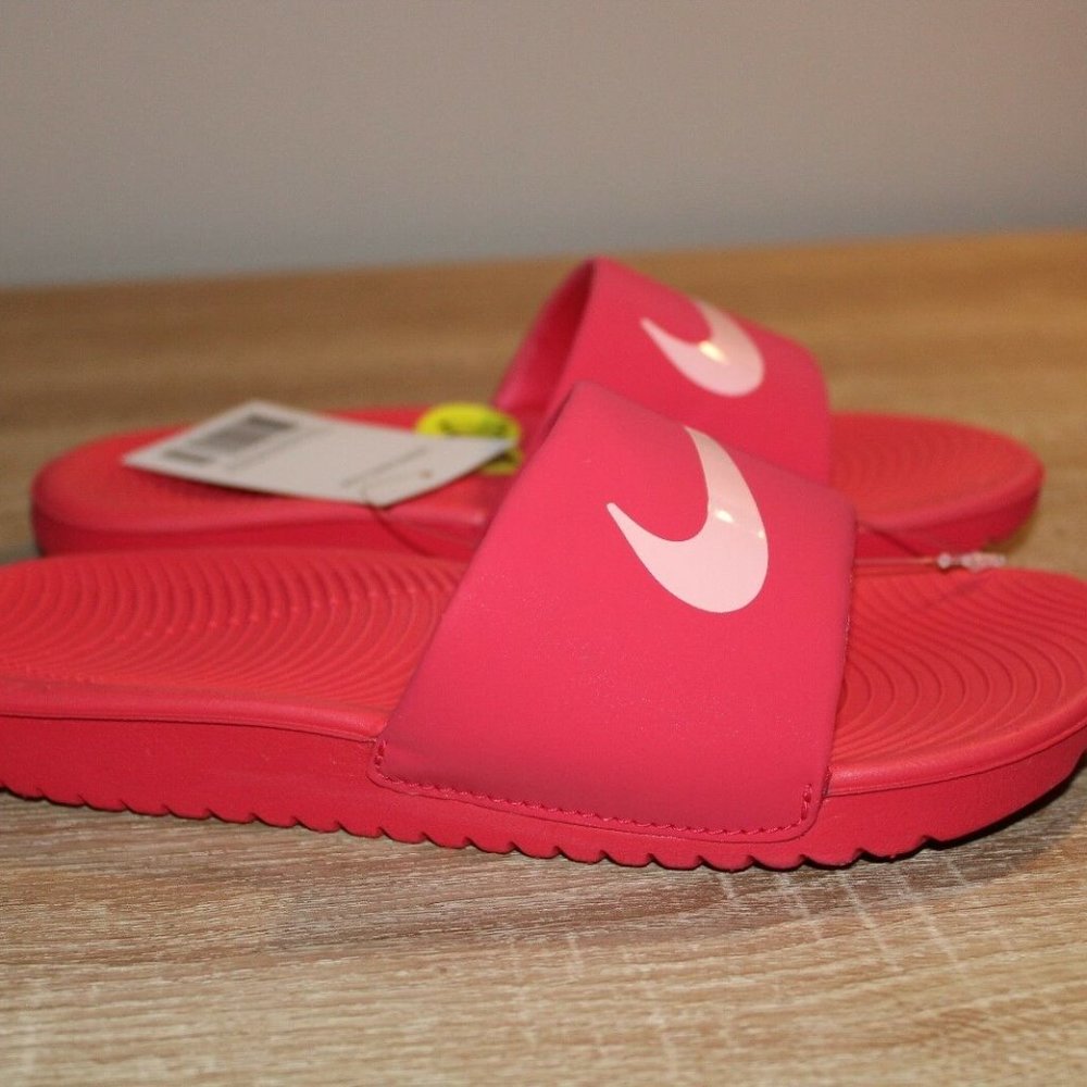 Girl's Nike Kawa Slide Sandals in Tropical Pink - Picture 3 of 5